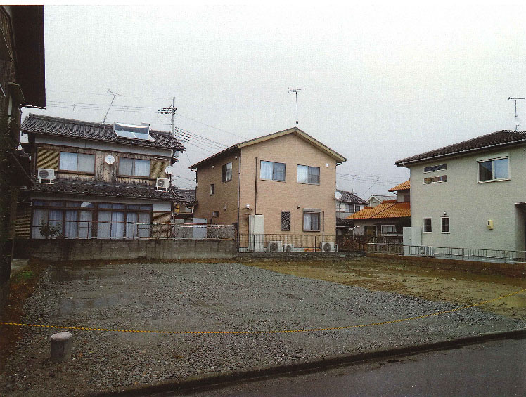 滋賀県⾼島市 駐⾞場⽤地
